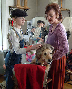 JC-&-Bonita-With-Dog-In-Wig.jpg (132933 bytes)